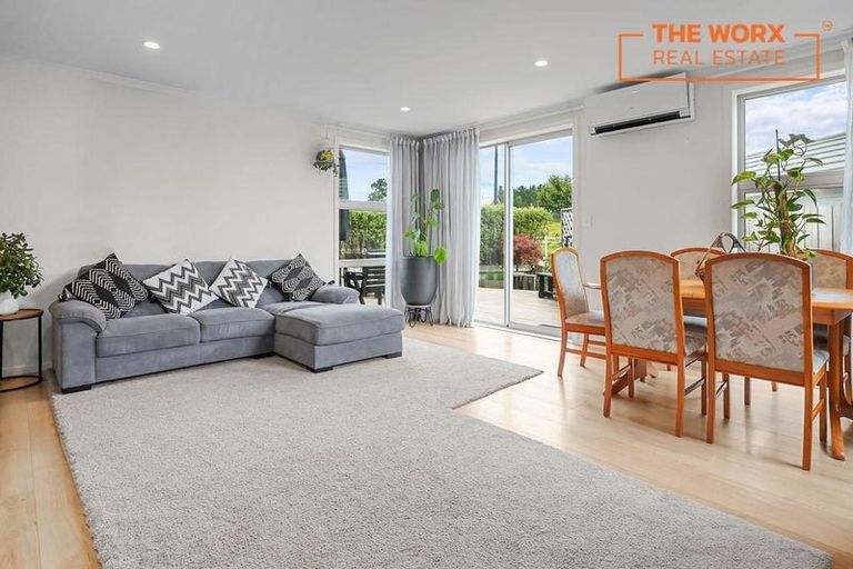 Photo of property in 5 Sauterne Road, Kumeu, 0810