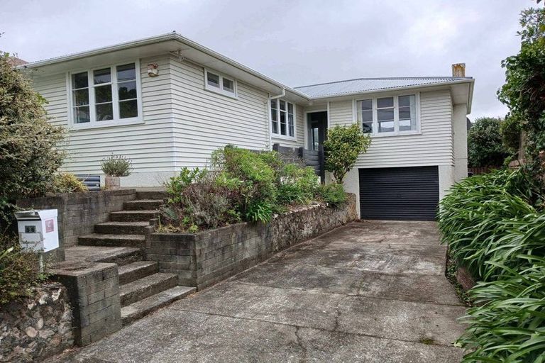 Photo of property in 56 Tarawera Road, Johnsonville, Wellington, 6037