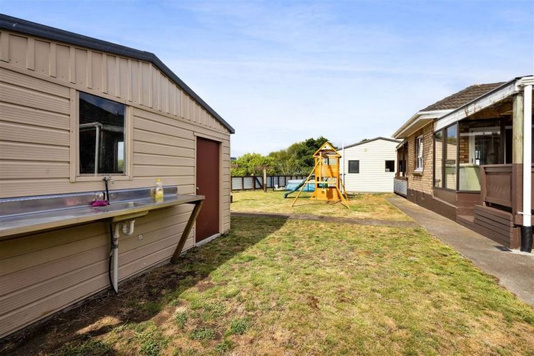 Photo of property in 29 Brookes Terrace, Waitara, 4320