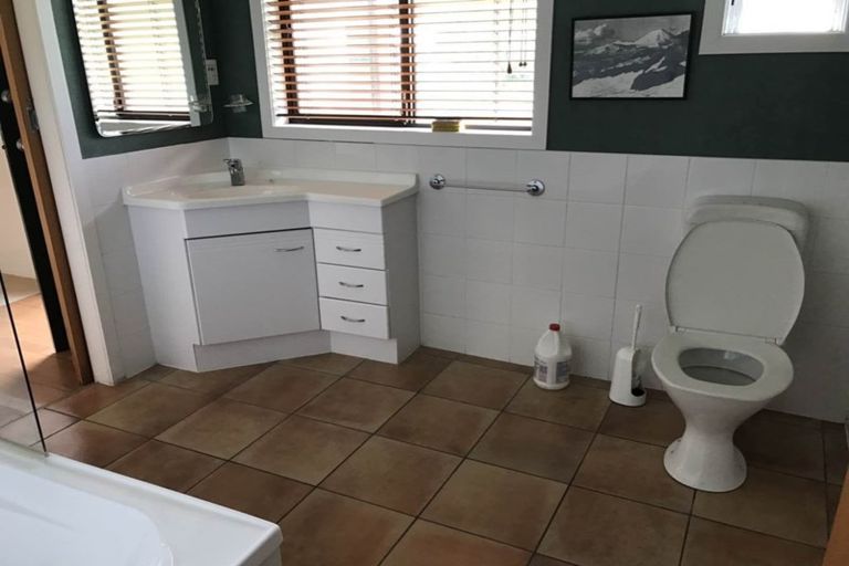 Photo of property in 12 Brookvale Lane, Taupaki, Henderson, 0782