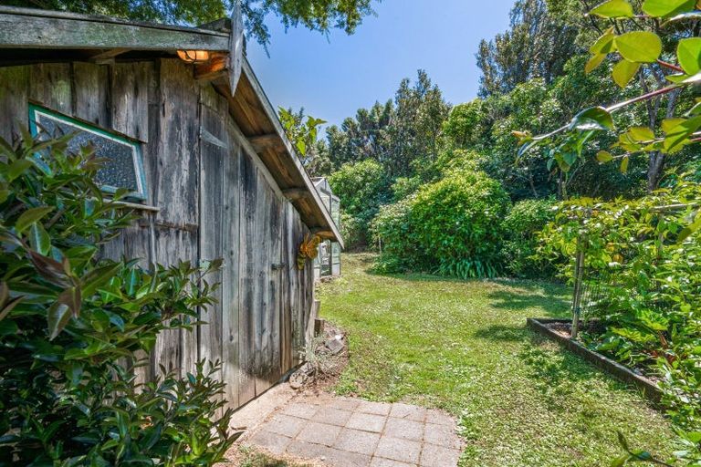 Photo of property in 149 Cornwallis Road, Cornwallis, Auckland, 0604
