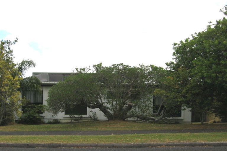 Photo of property in 2/46 Palmerston Road, Birkenhead, Auckland, 0626