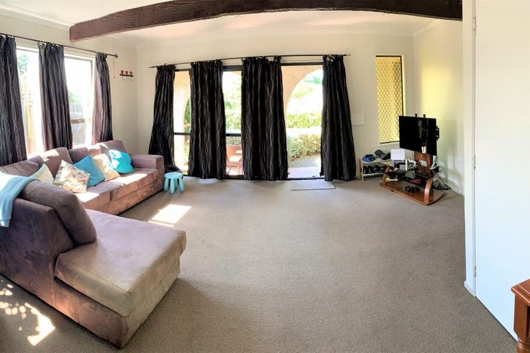 Photo of property in 405 Avonhead Road, Avonhead, Christchurch, 8042