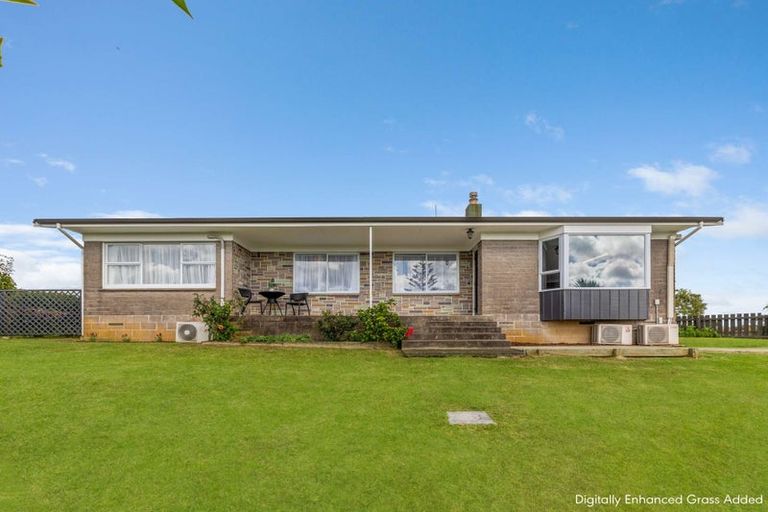 Photo of property in 10 Kaiwaka Road, Waiuku, 2123