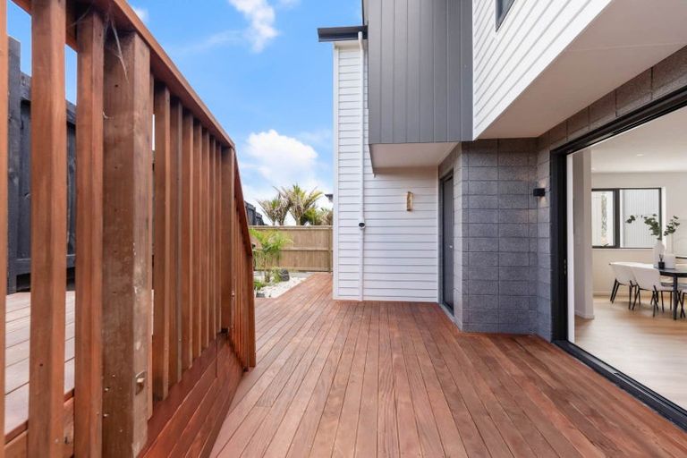 Photo of property in 1b Altair Place, Windsor Park, Auckland, 0632