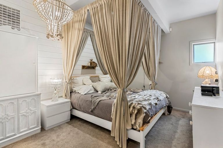 Photo of property in 118 Stredwick Drive, Torbay, Auckland, 0630