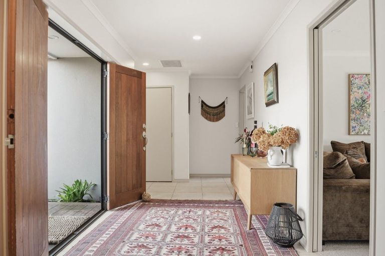 Photo of property in 20 Ohope Place, Papamoa Beach, Papamoa, 3118