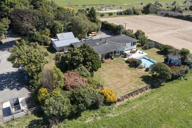 Photo of property in 194 Lindsay Road, Levin, 5510