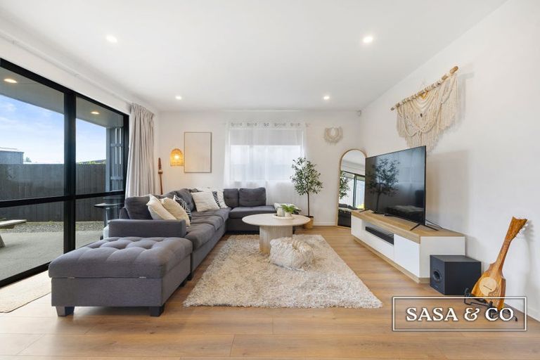 Photo of property in 17c Cessna Crescent, Mangere, Auckland, 2022