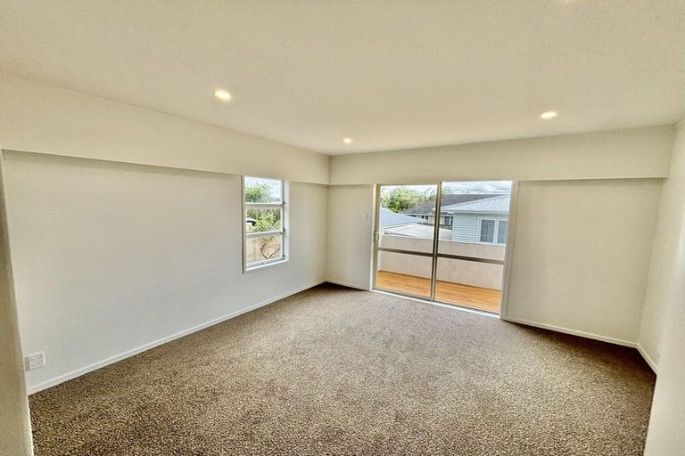Photo of property in 12a Spencer Terrace, Hauraki, Auckland, 0622
