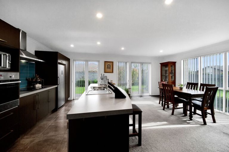 Photo of property in 14 Rawiri Drive, Bell Block, New Plymouth, 4312