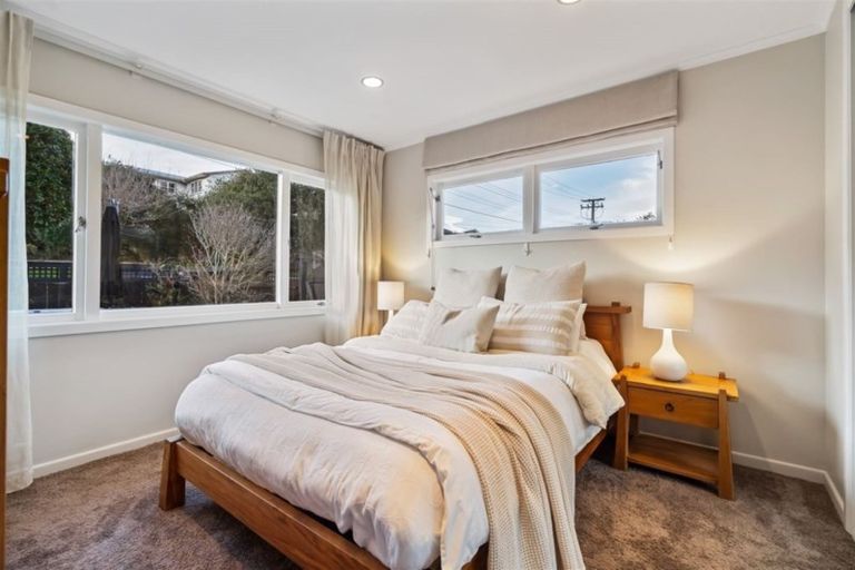 Photo of property in 44 Peter Terrace, Castor Bay, Auckland, 0620