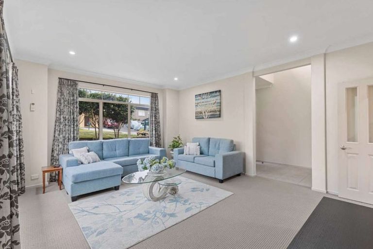 Photo of property in 27 Amaretto Avenue, Flat Bush, Auckland, 2019