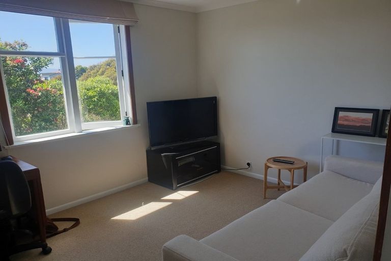 Photo of property in 7 Kingston Heights Road, Kingston, Wellington, 6021