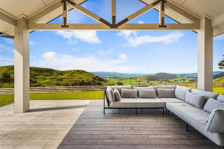 Photo of property in 1250 Kaipara Hills Road, Kaipara Flats, Warkworth, 0984