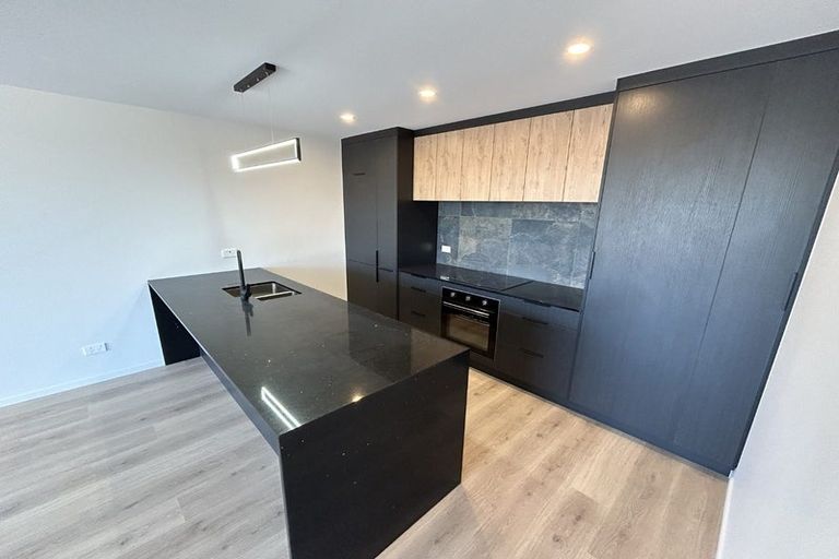 Photo of property in 2/6 Princess Street, Waitara, 4320