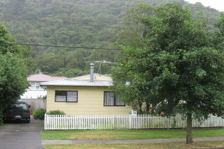 Photo of property in 36a Black Beech Street, Birchville, Upper Hutt, 5018