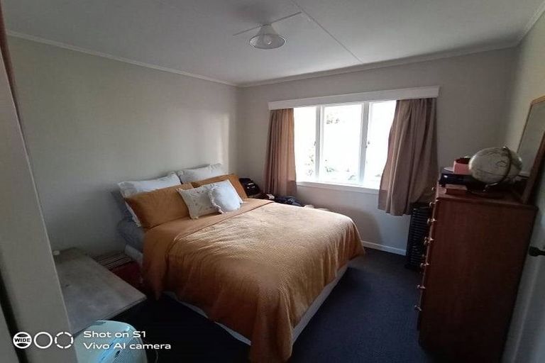 Photo of property in 239 Hepburn Road, Glendene, Auckland, 0602