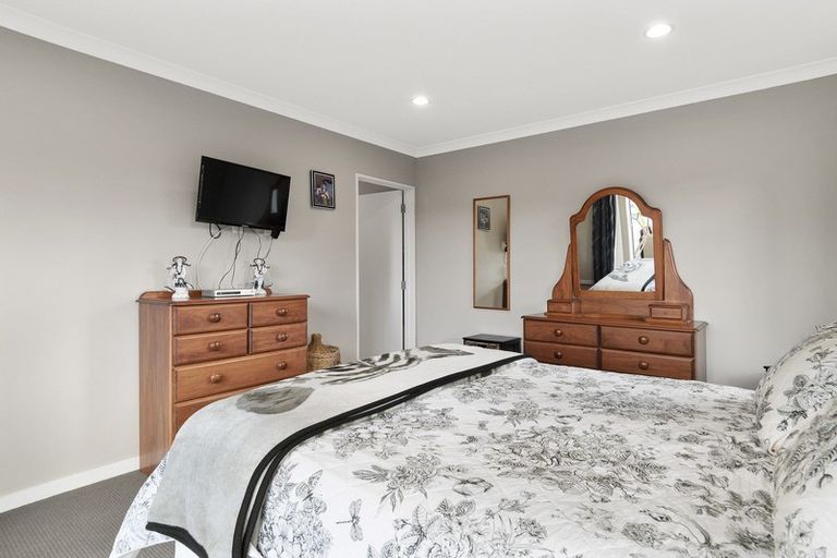 Photo of property in 9 Te Otinga Place, Pyes Pa, Tauranga, 3112