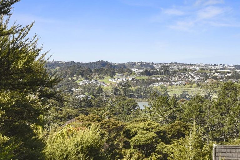 Photo of property in 361h Paremoremo Road, Paremoremo, Auckland, 0632
