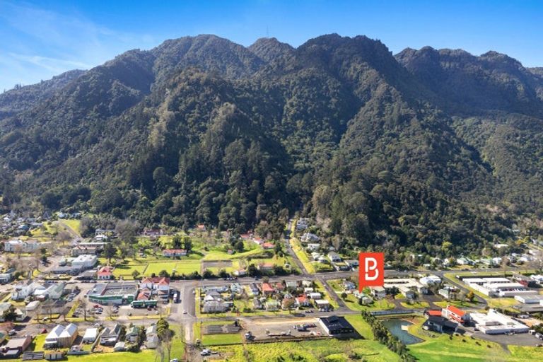 Photo of property in 16 Rewi Street, Te Aroha, 3320