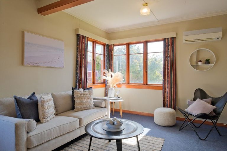 Photo of property in 14 Royal Crescent, Saint Kilda, Dunedin, 9012