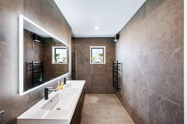 Photo of property in 254 Riverbend Road, Meeanee, Napier, 4110