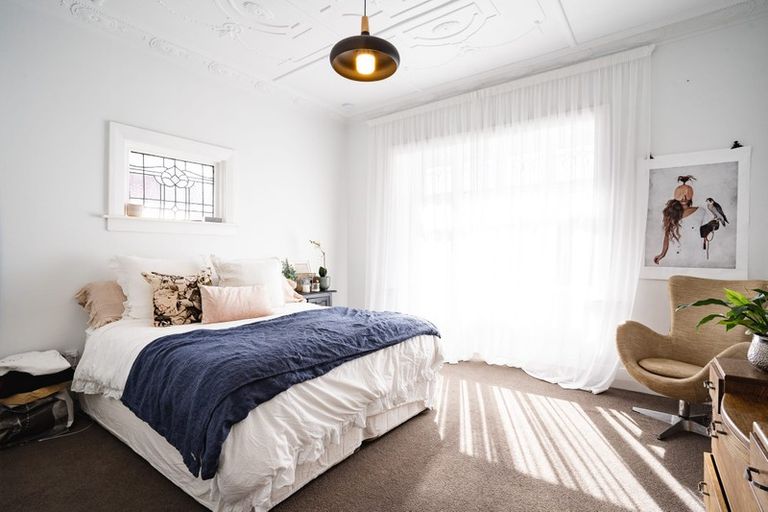 Photo of property in 33 Beach Street, Saint Clair, Dunedin, 9012