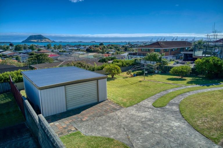 Photo of property in 21 Tirinui Crest Road, Otumoetai, Tauranga, 3110