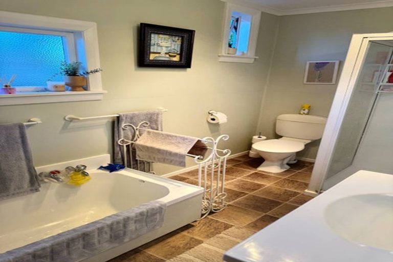 Photo of property in 152a Russell Street, Palmerston North, 4414
