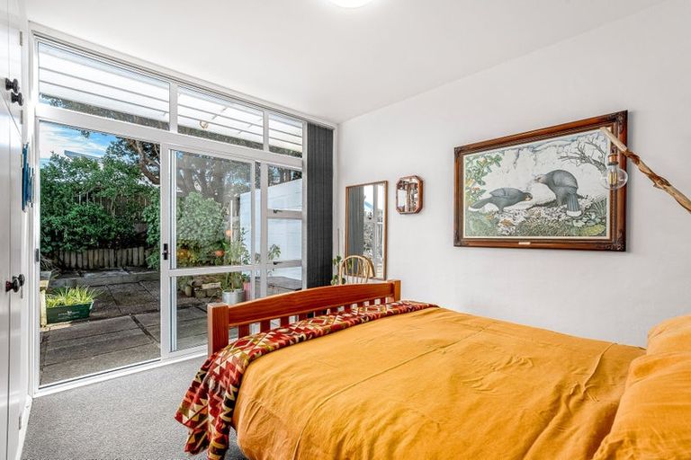 Photo of property in 1b Richard Street, Titahi Bay, Porirua, 5022