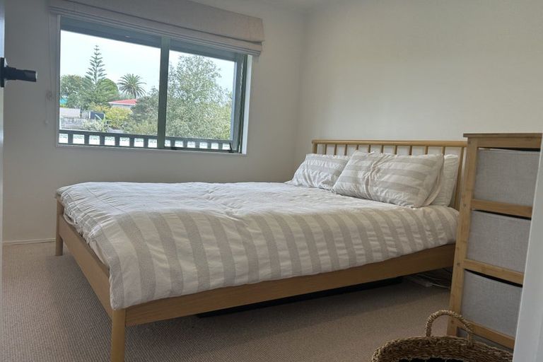 Photo of property in 79 Woodglen Road, Glen Eden, Auckland, 0602