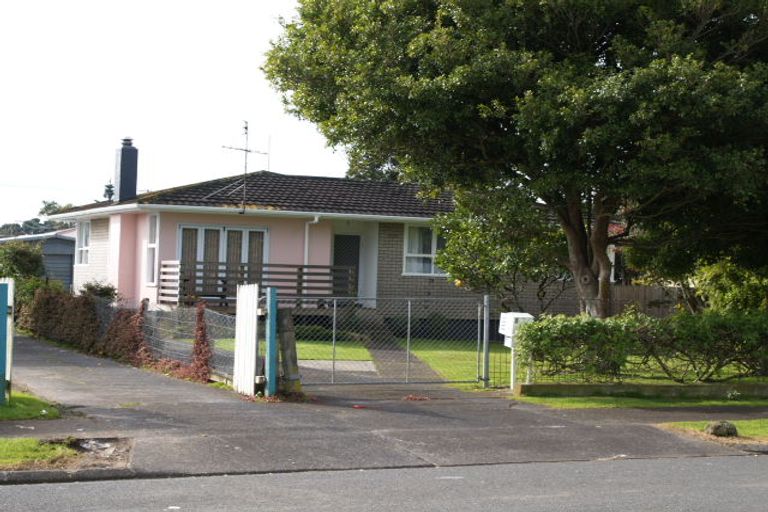 Photo of property in 7 Steven Street, Mangere East, Auckland, 2024