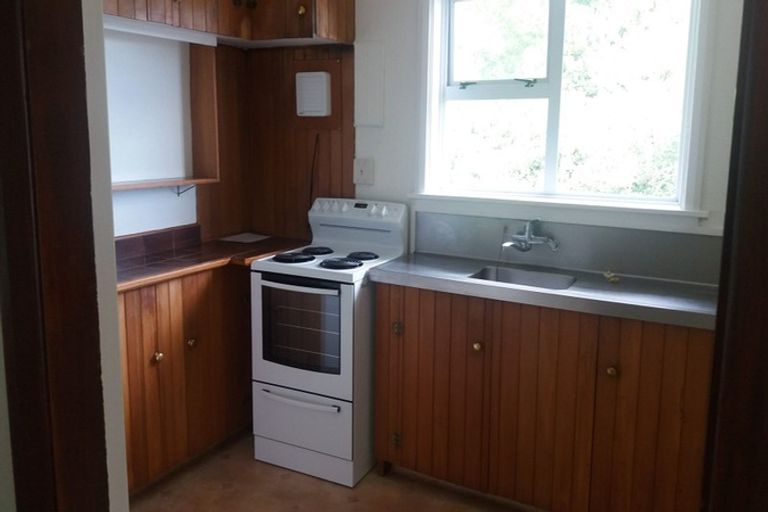 Photo of property in 2/72b Ira Street, Miramar, Wellington, 6022