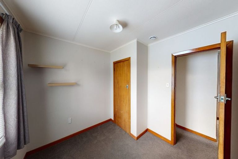 Photo of property in 30 Hadfield Crescent, College Estate, Whanganui, 4500