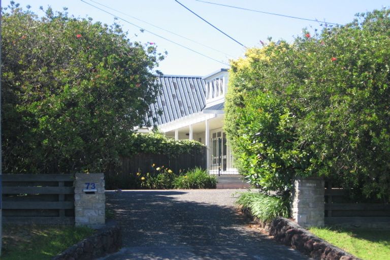 Photo of property in 73 Forrest Hill Road, Milford, Auckland, 0620