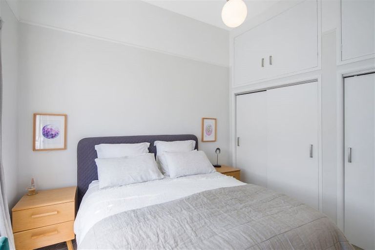 Photo of property in 52 Stanley Street, Berhampore, Wellington, 6023