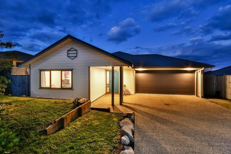 Photo of property in 6 Balmore Crescent, Pokeno, 2402