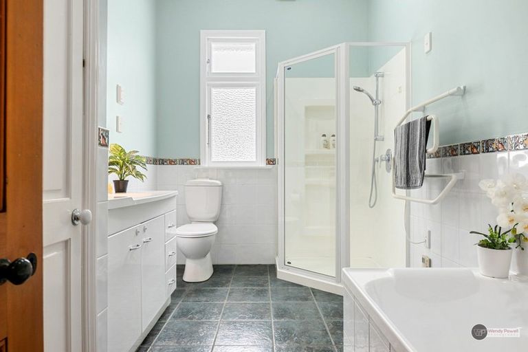 Photo of property in 11 Manchester Street, Petone, Lower Hutt, 5012