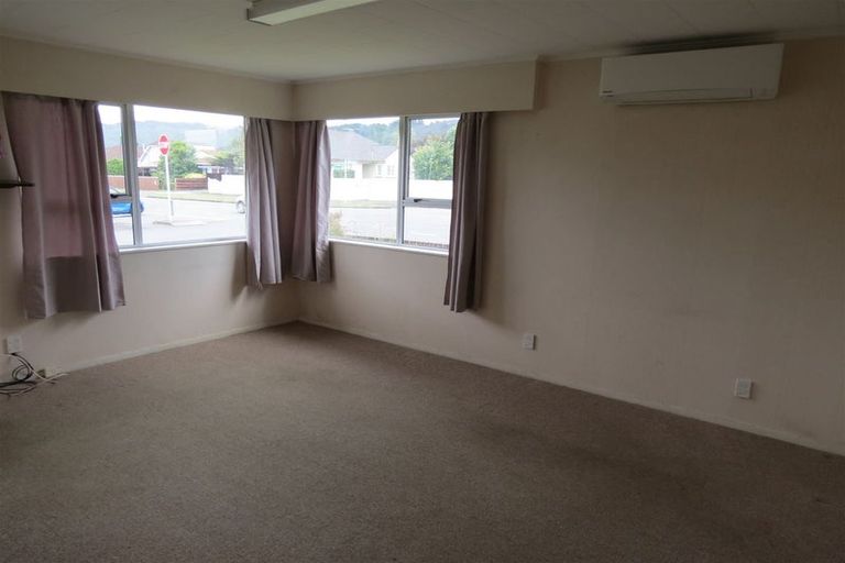 Photo of property in 1/36 Exchange Street, Ebdentown, Upper Hutt, 5018
