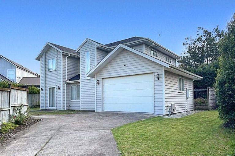 Photo of property in 67 Pickaberry Avenue, Karaka, Papakura, 2113
