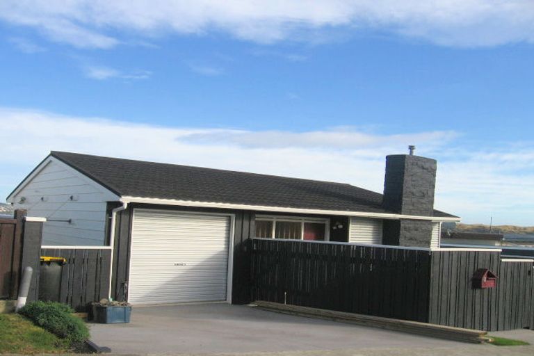 Photo of property in 42 Eskdale Road, Papakowhai, Porirua, 5024