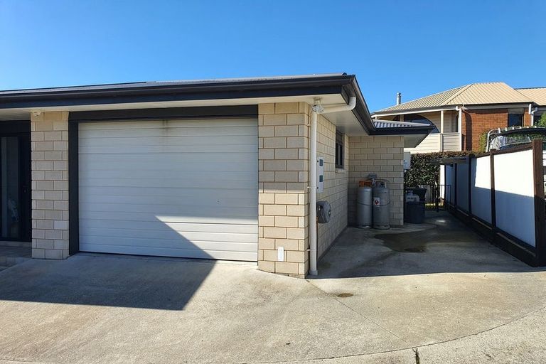 Photo of property in 34a Torkar Road, Clarks Beach, 2122
