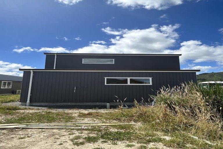 Photo of property in 2 Te Ara O Pukeko, Wainuiomata, Lower Hutt, 5014