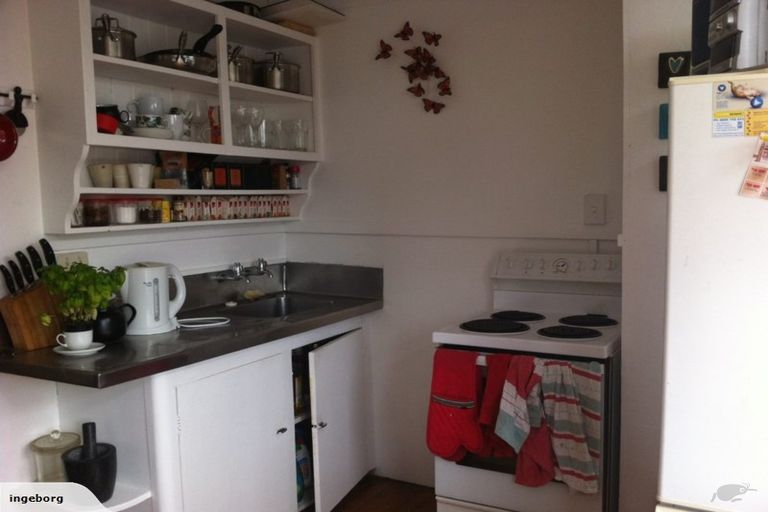 Photo of property in 11a Wharf Road, Te Atatu Peninsula, Auckland, 0610