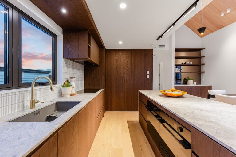 Photo of property in 53 Kumukumu Road, Long Bay, Auckland, 0630