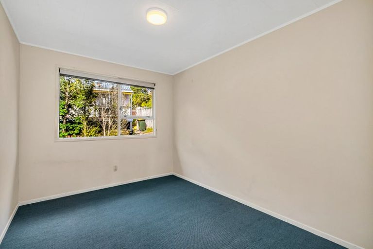 Photo of property in 68 Spinella Drive, Bayview, Auckland, 0629