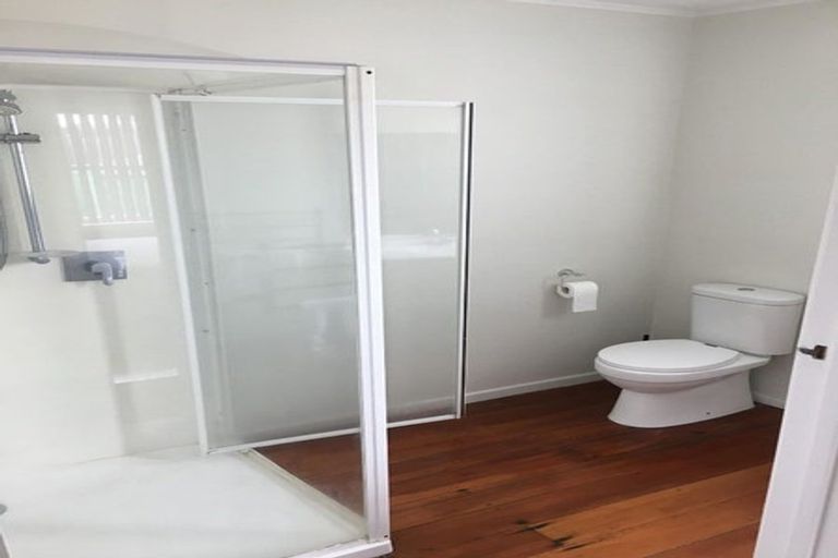 Photo of property in 87 Rosedale Road, Pinehill, Auckland, 0632