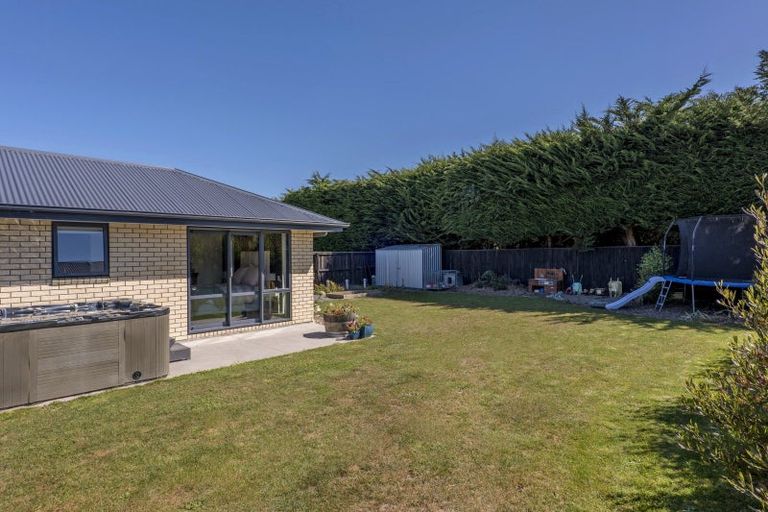 Photo of property in 16 Cherry Avenue, Darfield, 7510