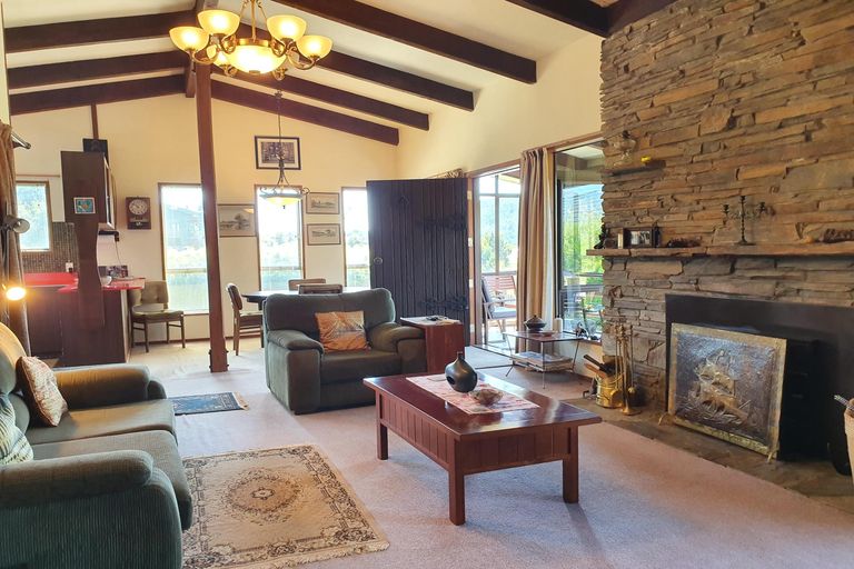 Photo of property in 11 Murray Place, Lake Tekapo, 7999